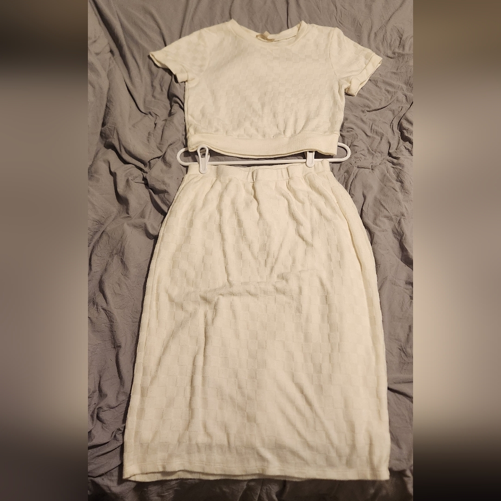 Knit Checkered Cream Women's 2 Pc Skirt/Top‎ Set